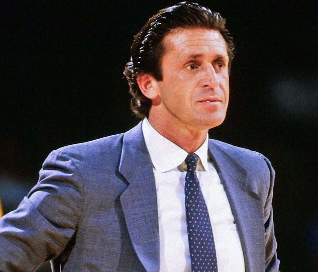 1筆簽約達成,雄鹿醞釀大交易!NBA神級紀錄誕生,湖人宣布新決定